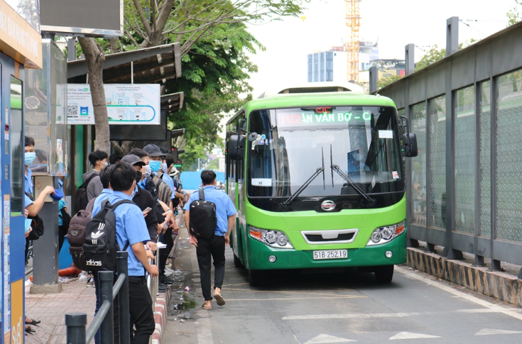 Giá vé xe buýt 7 K ở TP HCM là đắt hay rẻ?