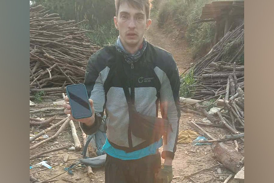 Khách Tây cầu xin hỗ trợ khi lạc trong rừng Lạng Sơn