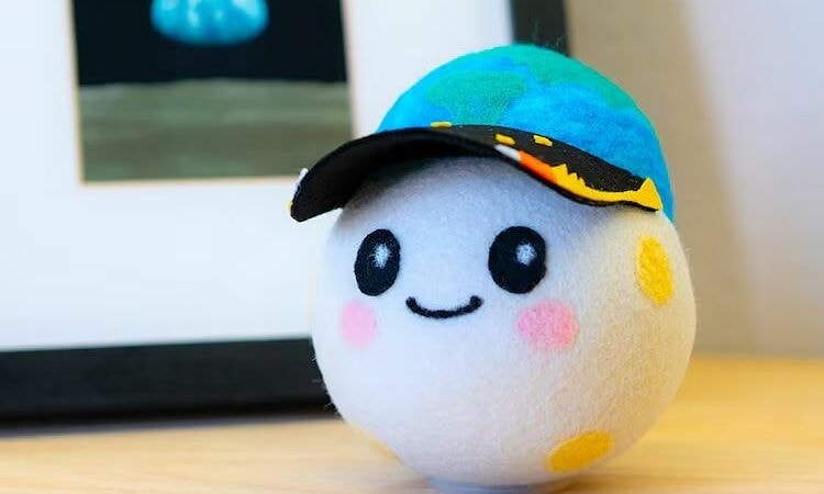 Cậu bé 8 tuổi thiết kế linh vật theo tàu Artemis II vào vũ trụ