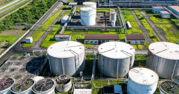 Bước chuyển mới của xăng sinh học - Bài 3: "Cú hích" nào cho xăng E10?