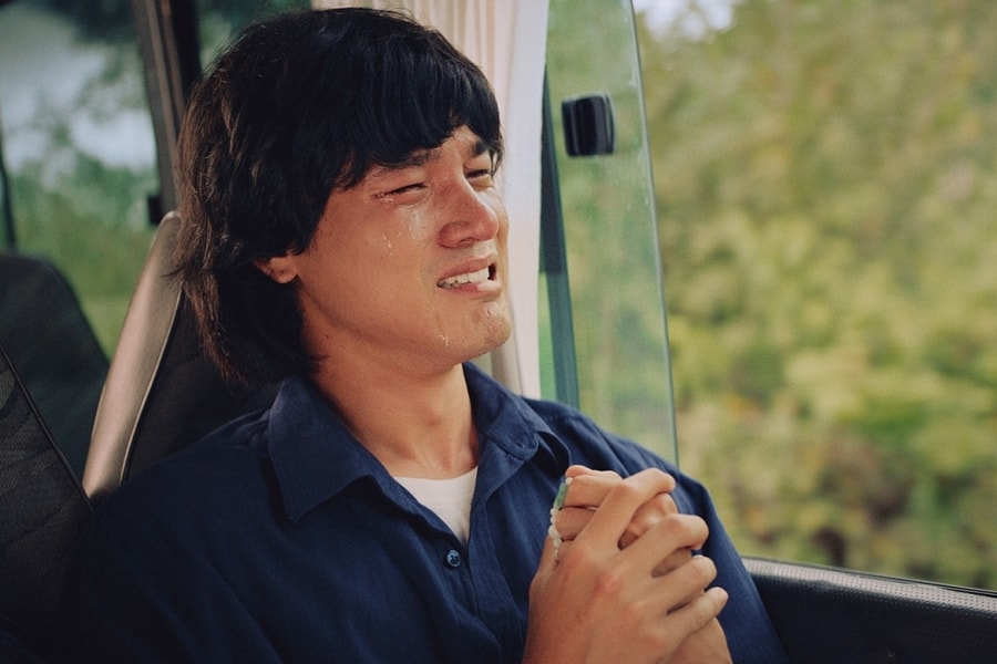 Nhạc phim 'Hẹn em ngày nhật thực' lấy nước mắt khán giả