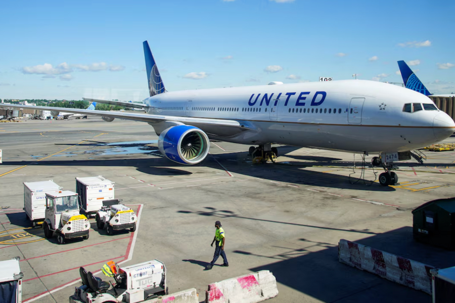 Chi phí đi máy bay sẽ đắt đỏ thế nào?