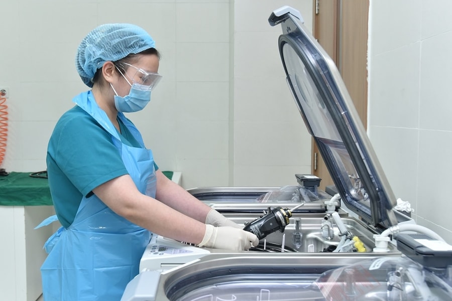 Thực hư quan niệm 'nội soi ca đầu ngày là sạch nhất'