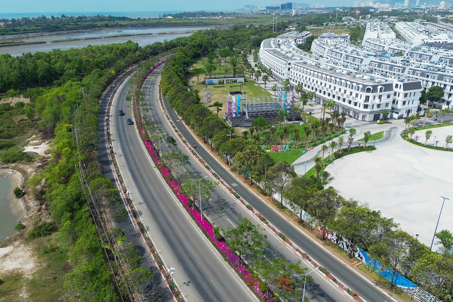 Hiện trạng đường cửa ngõ Vũng Tàu sẽ mở rộng 8 làn xe