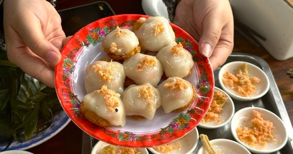 4 món bánh đặc sản tên lạ, giá siêu rẻ, khách ăn chục chiếc chưa chán ở Huế