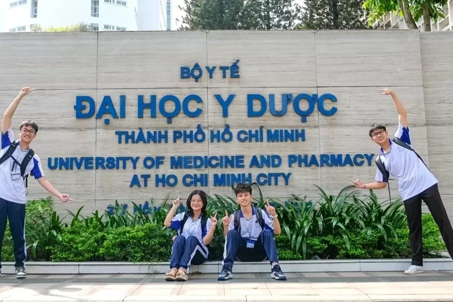 Đại học Y Dược TP HCM bỏ xét kết hợp chứng chỉ IELTS, SAT