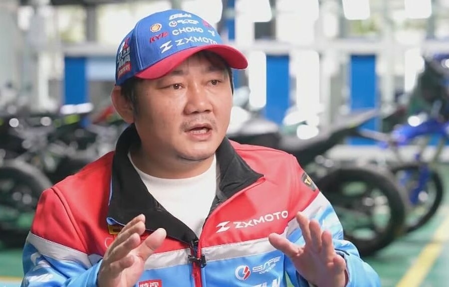 Thợ sửa xe quê thành ông chủ hãng môtô vô địch thế giới