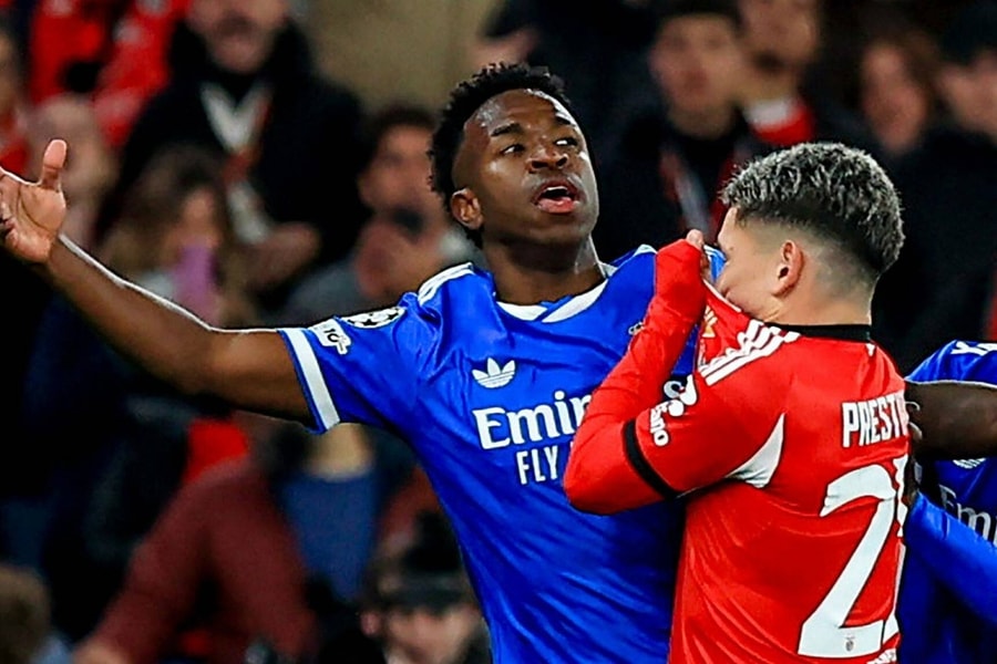 Matthaus: 'Vinicius khiêu khích đối thủ, nhưng cằn nhằn khi bị phạm lỗi'