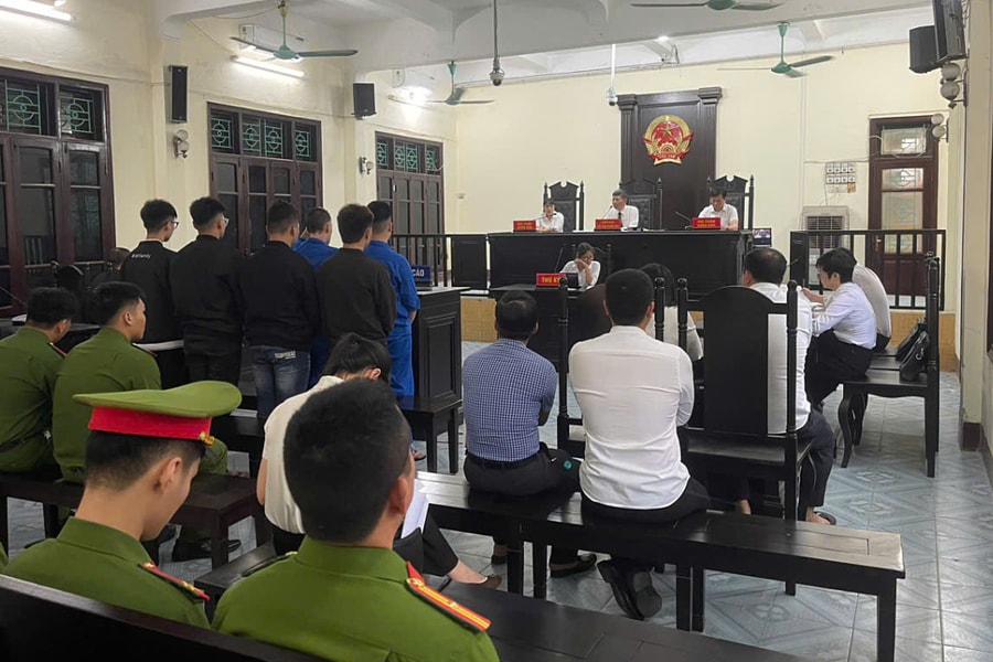 Nhóm trẻ vị thành niên 'ngông cuồng' bị xét xử