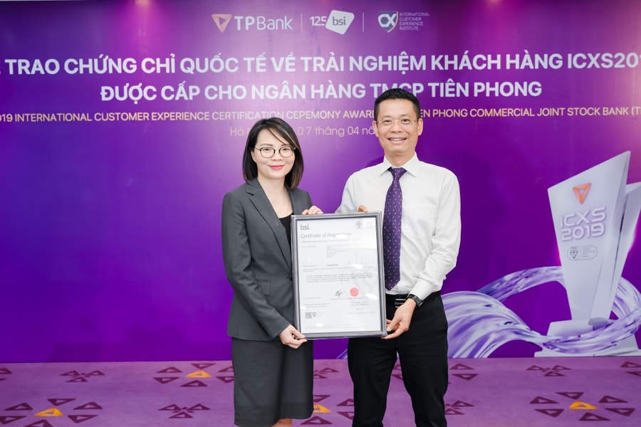 Ngân hàng Việt đầu tiên đạt chứng chỉ Trải nghiệm khách hàng quốc tế