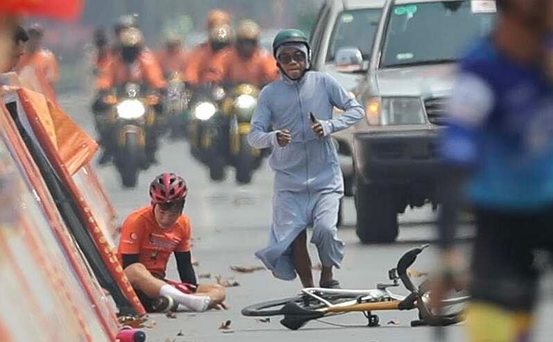 'Vua nước rút' phải rời giải xe đạp xuyên Việt