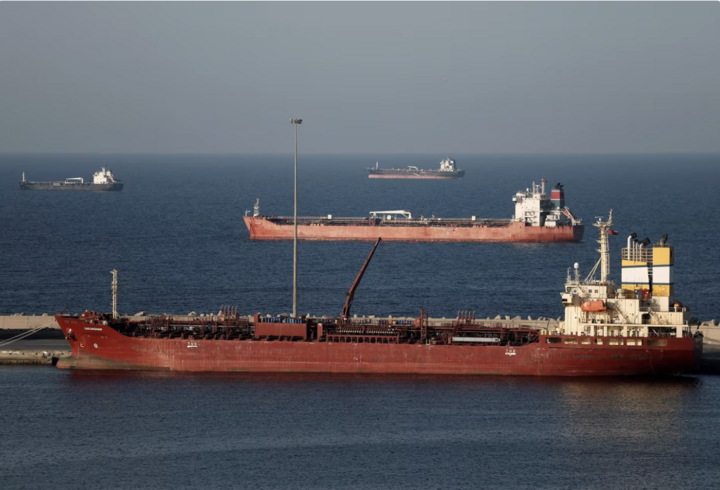 Iran công bố tuyến đường tránh thuỷ lôi trên eo biển Hormuz