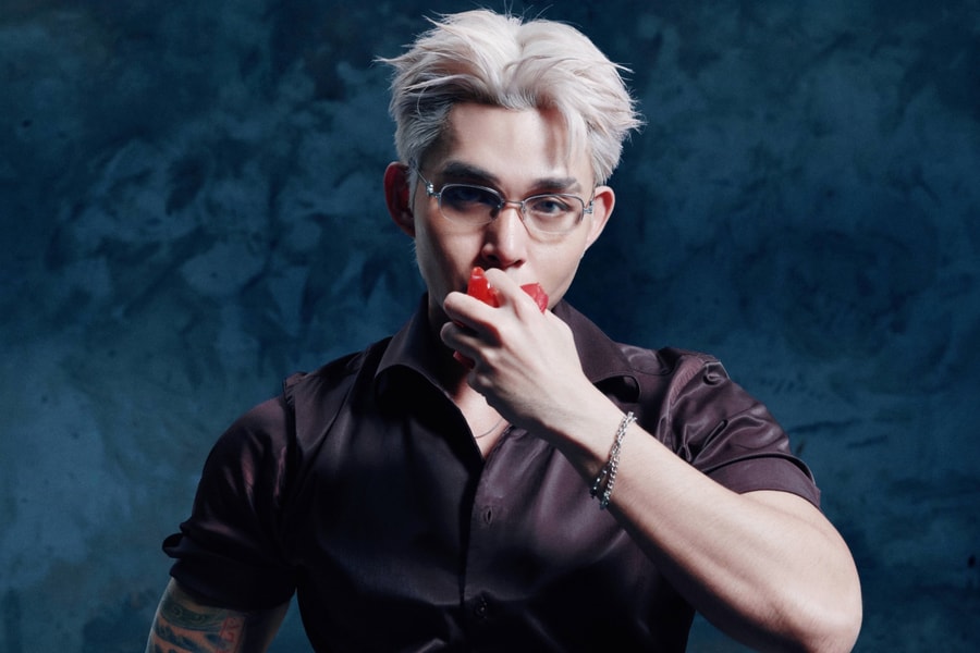 Ca sỹ Jun Phạm gỡ bỏ MV gây tranh cãi