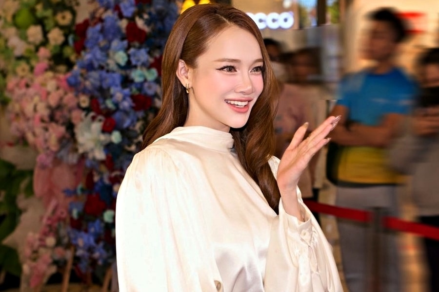 Sắc vóc Nhã Phương sau sinh con thứ ba