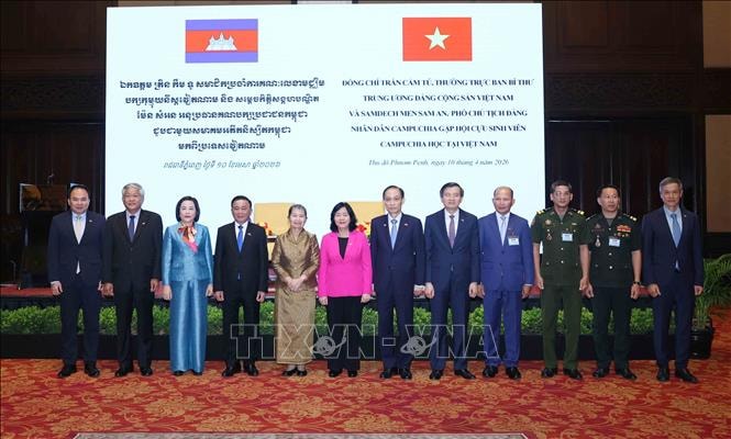 Thường trực Ban Bí thư gặp gỡ cựu sinh viên Campuchia từng học tại Việt Nam