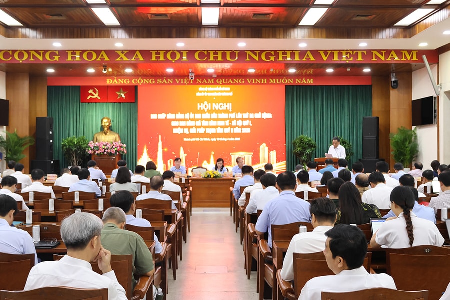 TP Hồ Chí Minh siết kỷ cương, tháo gỡ 'điểm nghẽn' để tăng tốc tăng trưởng