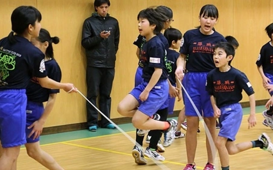 Chuyên gia mách bài tập nhảy 3 lần mỗi tuần giúp trẻ cao vượt trội