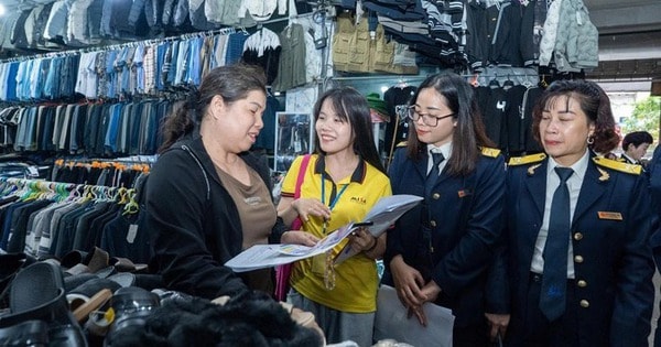 Cải cách thuế cần một "khoảng đệm" cho người dân