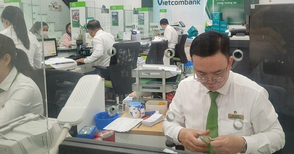 Ngân hàng đồng loạt hạ lãi suất