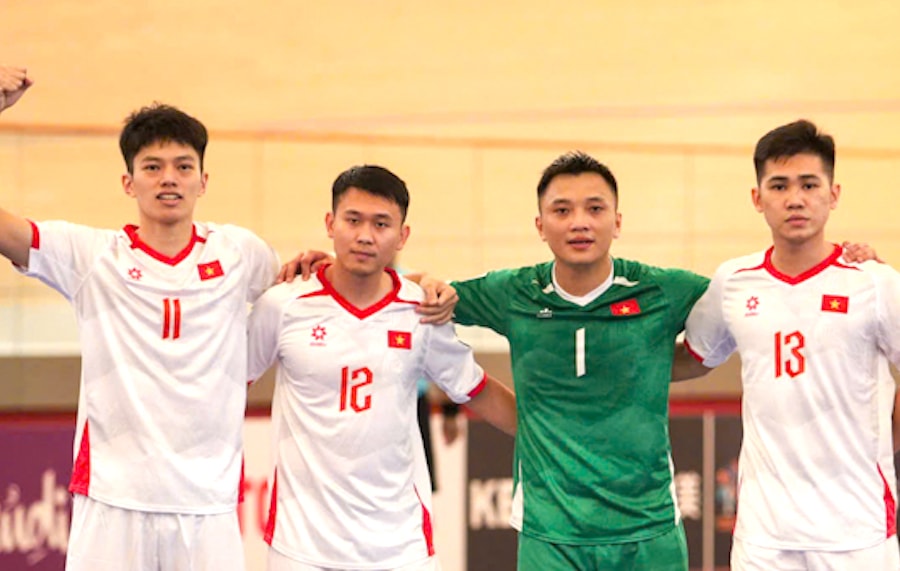 Thủ môn ghi bàn, tuyển futsal Việt Nam thắng thuyết phục Australia
