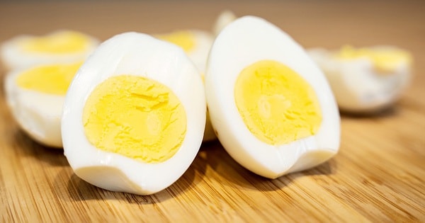 Tưởng bổ nhưng không phải ai cũng ăn được: 3 nhóm người nên tránh trứng gà