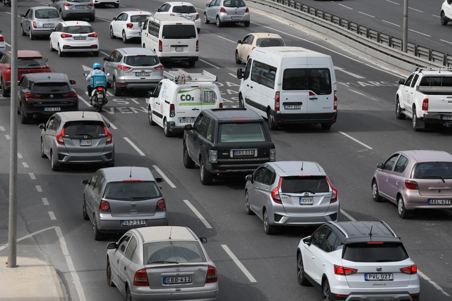 Quốc gia thưởng 25.000 euro cho người trẻ bỏ bằng lái