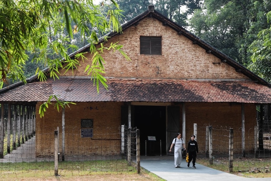 Bên trong Nhà tù Phú Lợi, nơi được mệnh danh là "địa ngục trần gian"