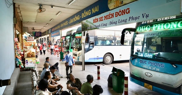 Đi lại dịp lễ bắt đầu nhộn nhịp