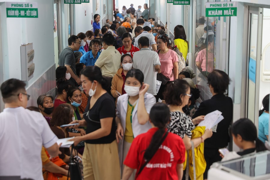 168 trạm y tế TP HCM đồng loạt khám sức khỏe miễn phí người dân từ 17/4