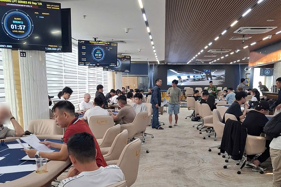 Cảnh sát đột kích sòng Poker trong khách sạn 5 sao ở Đà Nẵng