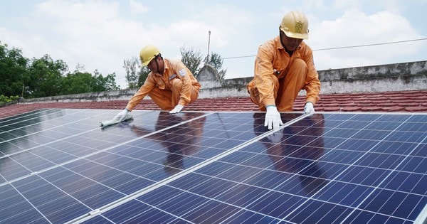 Lắp điện mặt trời mái nhà "tự dùng" có đấu nối từ 25-5: Không báo bị phạt thế nào?
