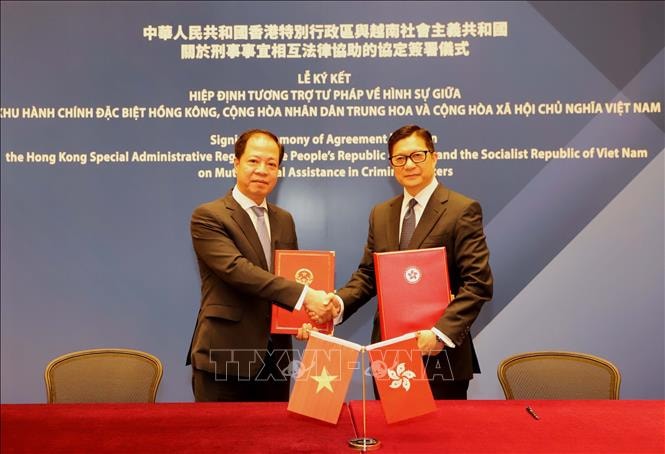 Việt Nam và Hong Kong ký Hiệp định tương trợ tư pháp về hình sự