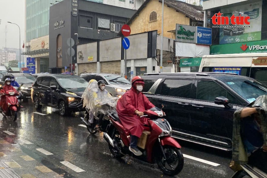 TP Hồ Chí Minh giảm nhiệt, dự báo có mưa trong những ngày tới