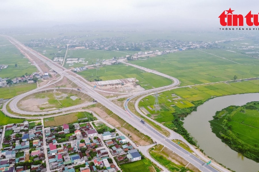 Đẩy nhanh tiến độ các dự án trạm dừng nghỉ trên cao tốc Bắc - Nam phía Đông