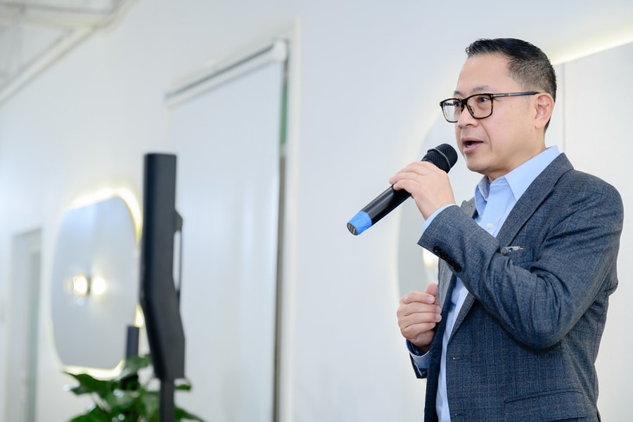 Viện LQT cùng Đại học Western Sydney mở chương trình Cử nhân kinh doanh