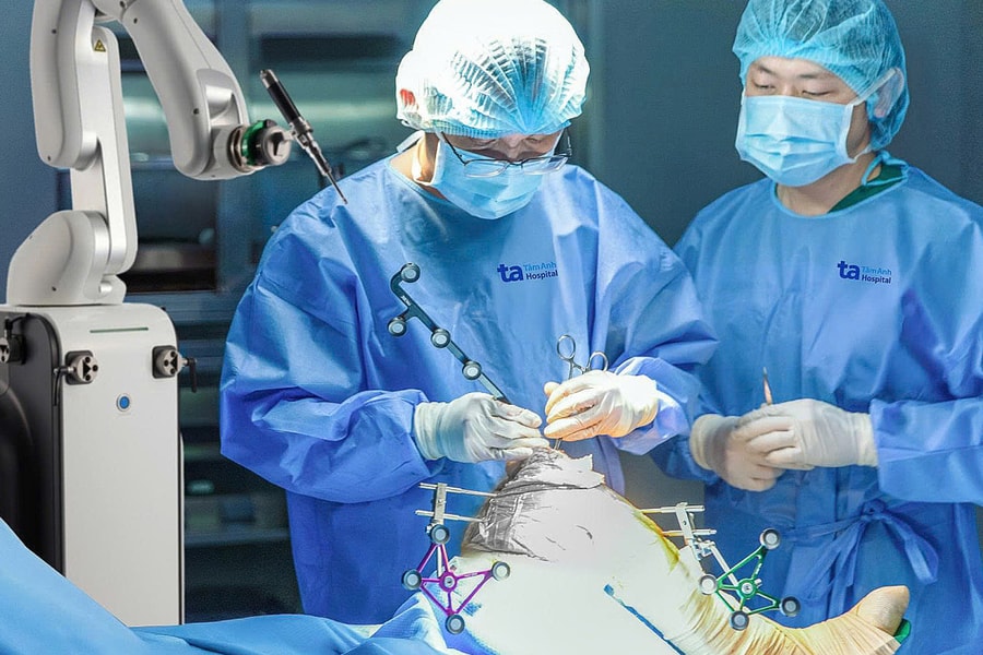 Khi nào có thể thay khớp gối bằng robot?