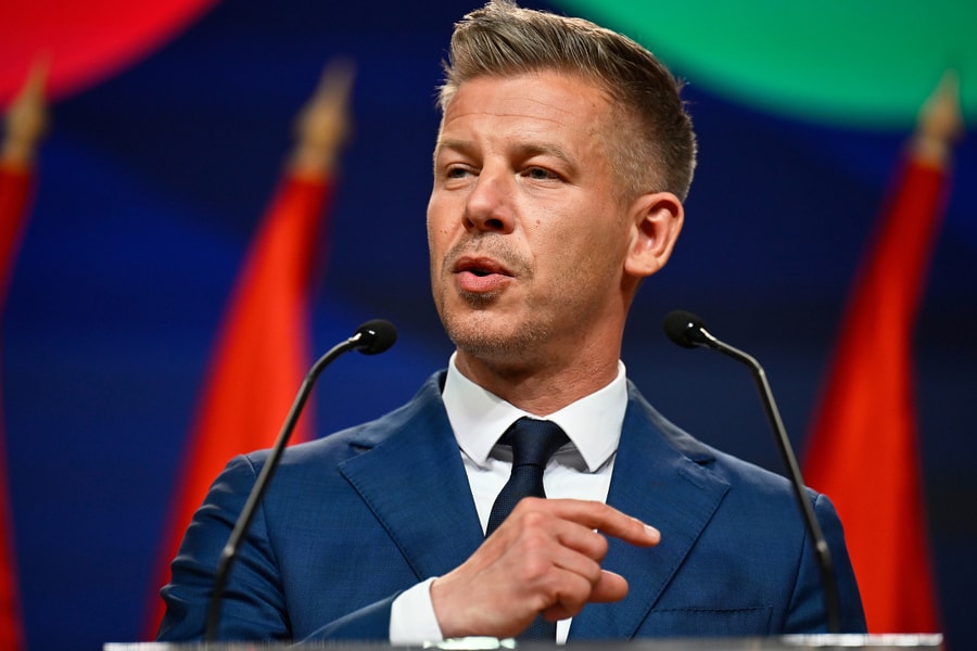 Thủ tướng tương lai Hungary phản đối kết nạp nhanh Ukraine vào EU