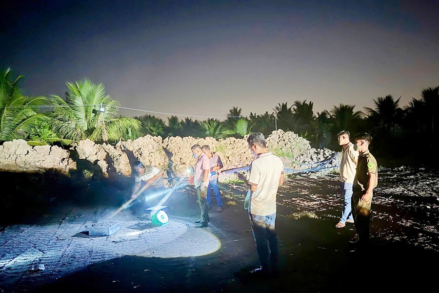 Đổ trộm hơn 20.000 tấn chất thải tại TP HCM và các tỉnh miền Tây