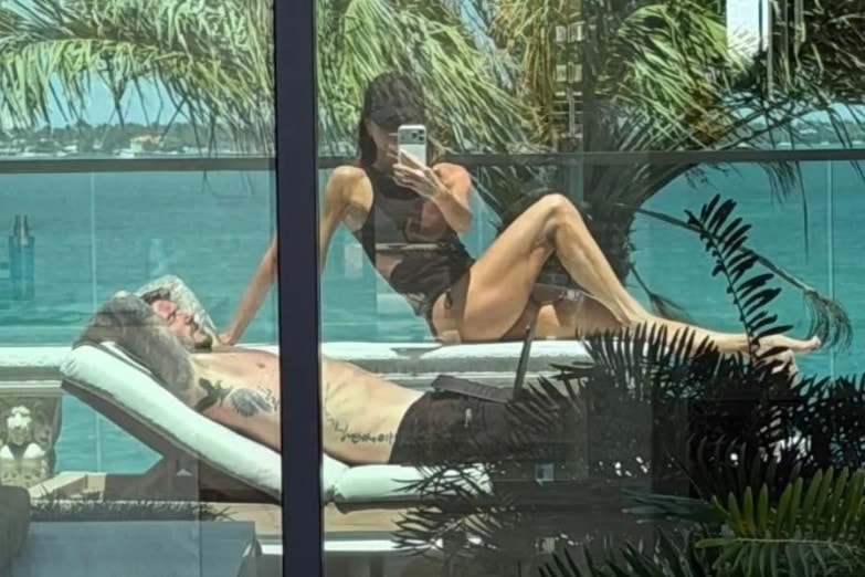 Vợ chồng Beckham đi nghỉ dưỡng