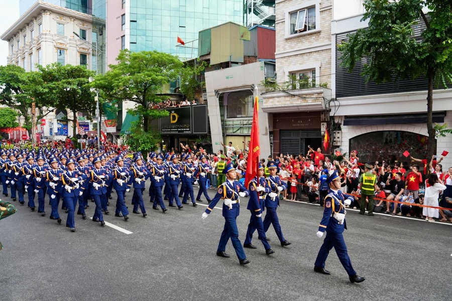 Cảnh sát biển chủ động ứng phó với thách thức an ninh phi truyền thống