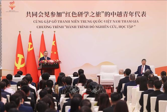 Tổng Bí thư, Chủ tịch nước Tô Lâm và Tổng Bí thư, Chủ tịch nước Tập Cận Bình gặp gỡ thanh niên hai nước