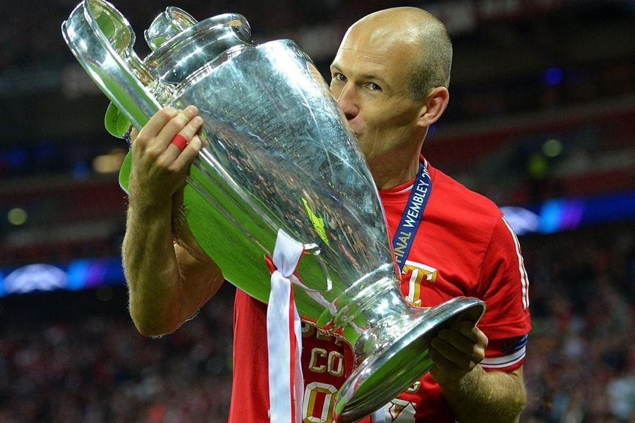 Robben cảnh báo Bayern về sự khó lường của Real