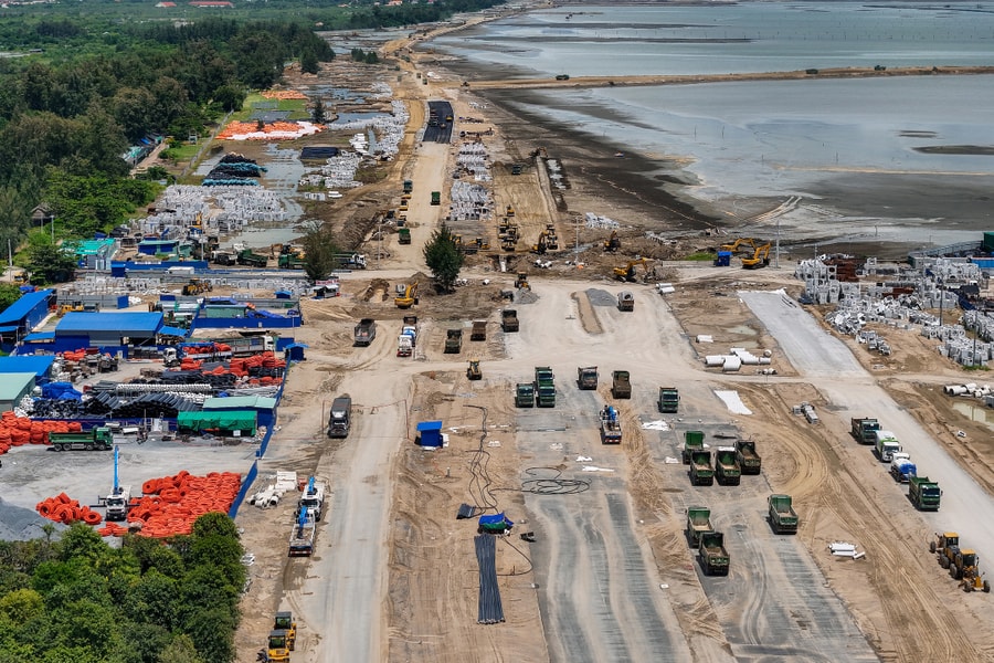 Nhà thầu xây dựng 'khát' lao động