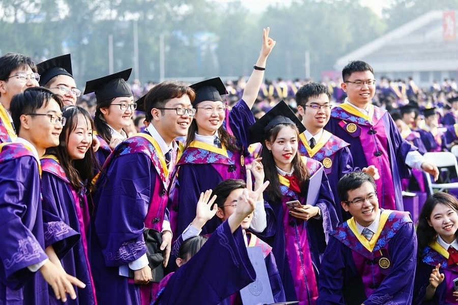 Thanh Hoa - từ trường dự bị đến 'đầu tàu' học thuật Trung Quốc