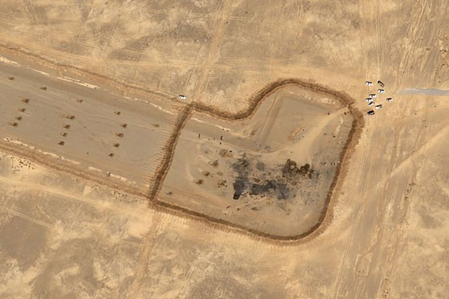 Iran thu xác máy bay Mỹ tại sân bay dã chiến