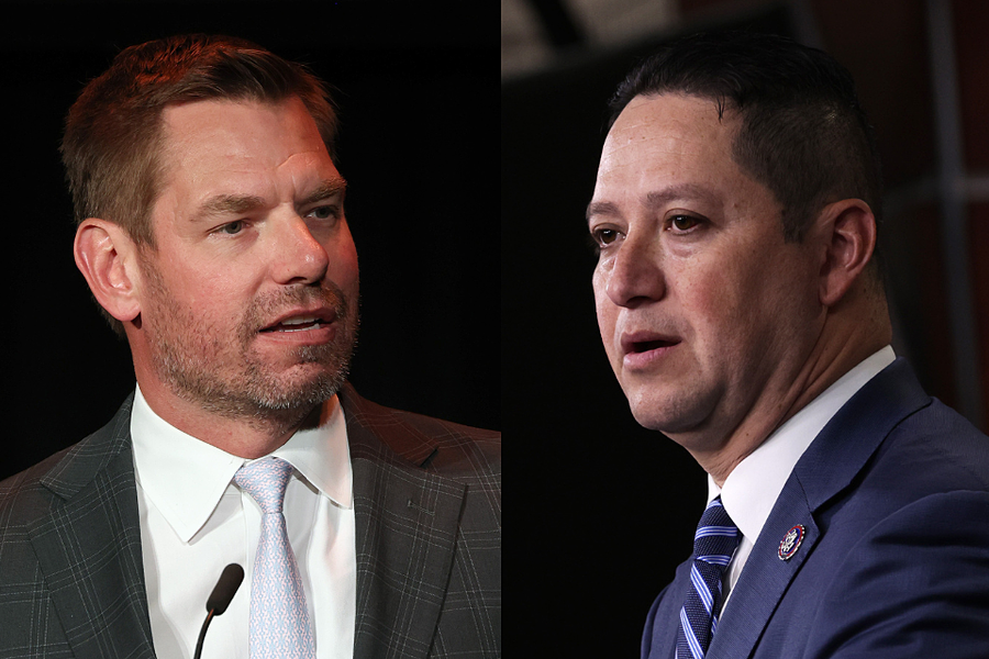 Hai nghị sĩ Mỹ đồng loạt từ chức vì bê bối tình dục